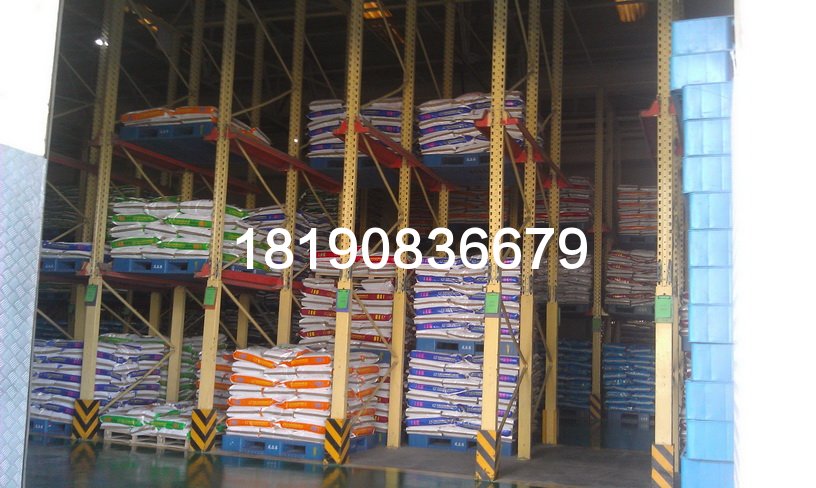 飲料行業(yè)貫通式貨架用塑料托盤(pán)